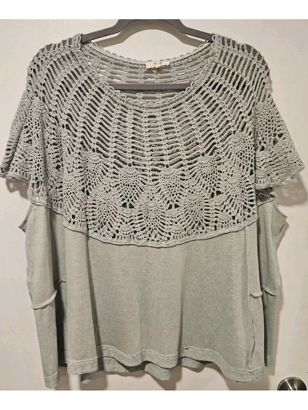 Easel Large Green Crochet Top Shirt